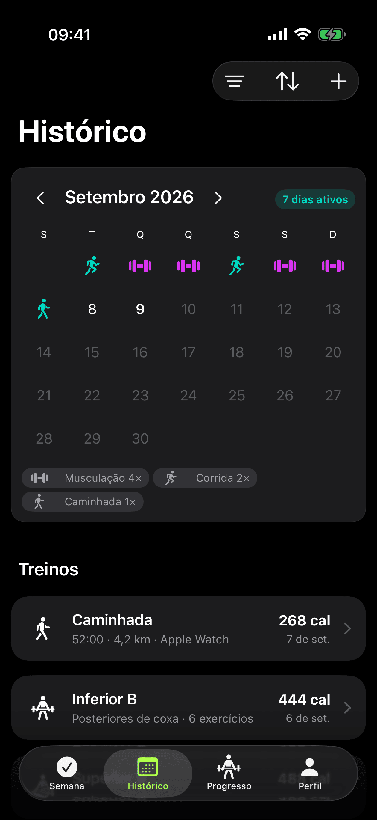 Tela Histórico com o calendário de atividade do mês e os treinos concluídos